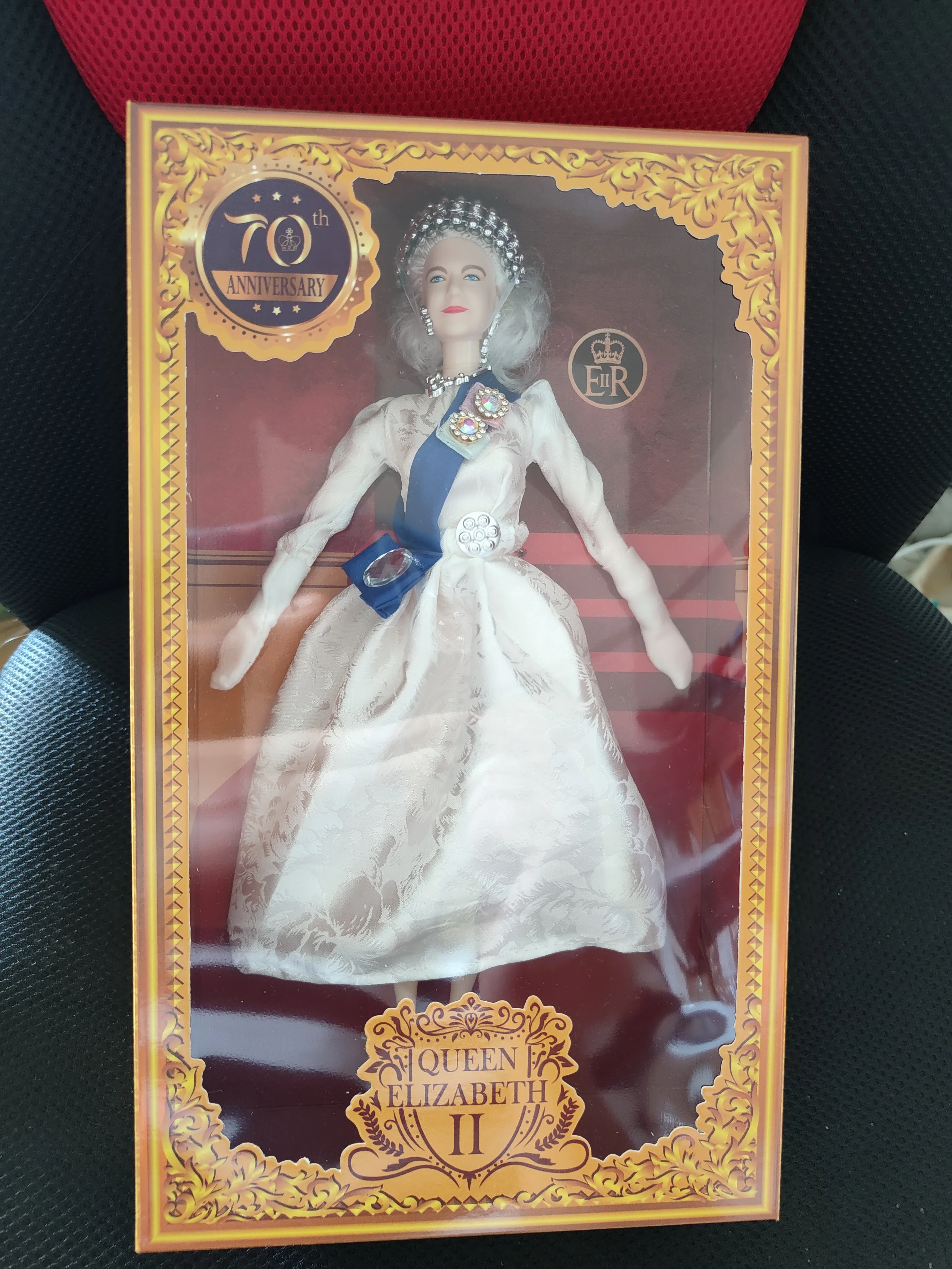 

2022 королева Елизавета Ii платиновая Юбилейная игрушечная кукла 11,5 дюйма