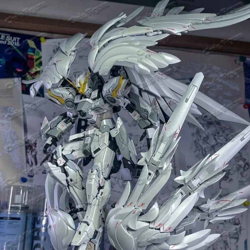 Фото В наличии: Коллекционная модель-конструктор Daban 8827 MG Snow White Overture Restoration Model Kit Xxxg-00ysw Wings Assembly Action Figure №4