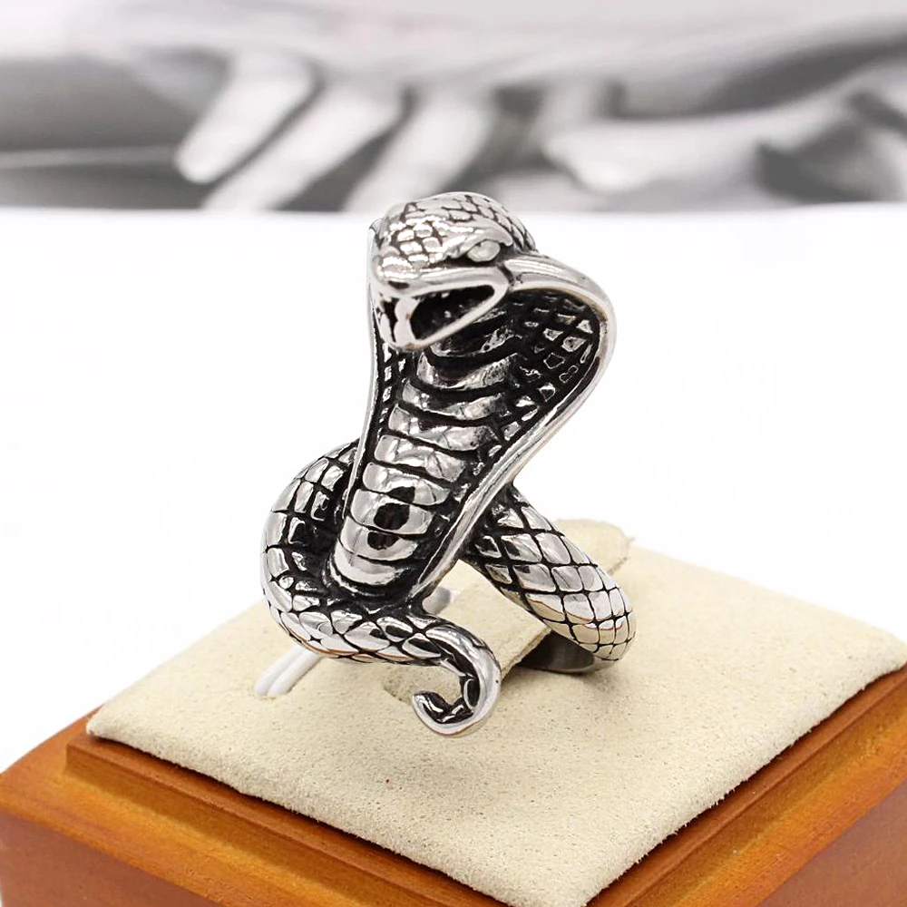 

Unique Personality Retro Snake Rings Stainless Steel Punk Men's and Women's Animal Rings Party Fashion Jewelry Gifts Wholesale