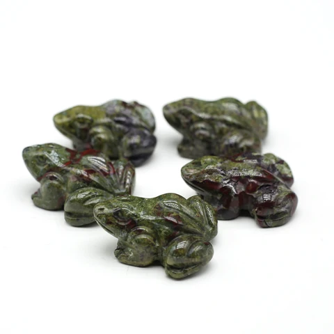 Статуэтка лягушка из лазурита