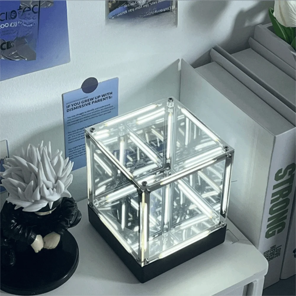 Фото Настольный светильник Maglev Hypercube 4D с технологией магнитной левитации, прозрачный куб, светодиодная подсветка, электронная игра, ночник №2
