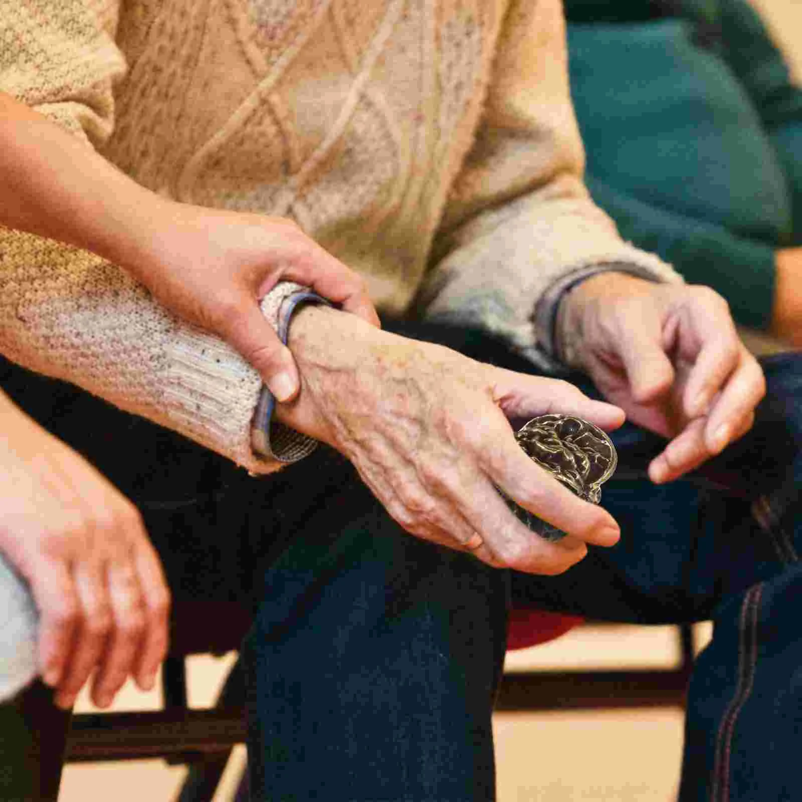 Рисунок 2 - Китайские шарики для упражнений