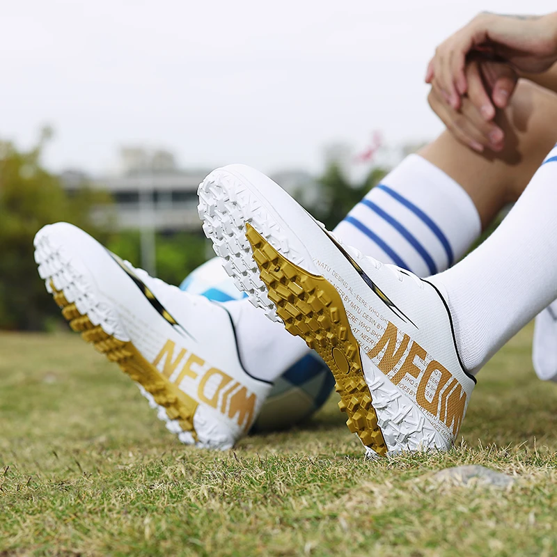 SENAGE Children Professional Soccer Shoes Outdoors Football Cleats Kids Boy Futsal Turf Sneakers Men Training Football Boots