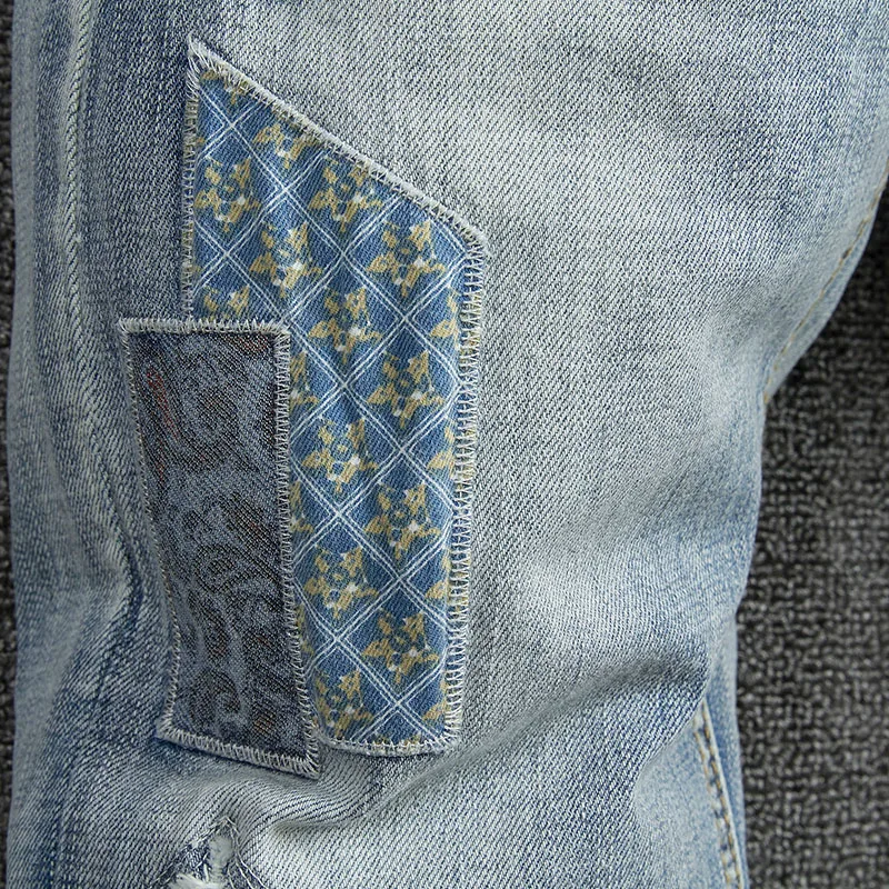 Korean Fashion Men Jeans Retro Light Blue Elastic Slim Fit Ripped Jeans Men Trousers Patch Designer Vintage Denim Pants Hombre