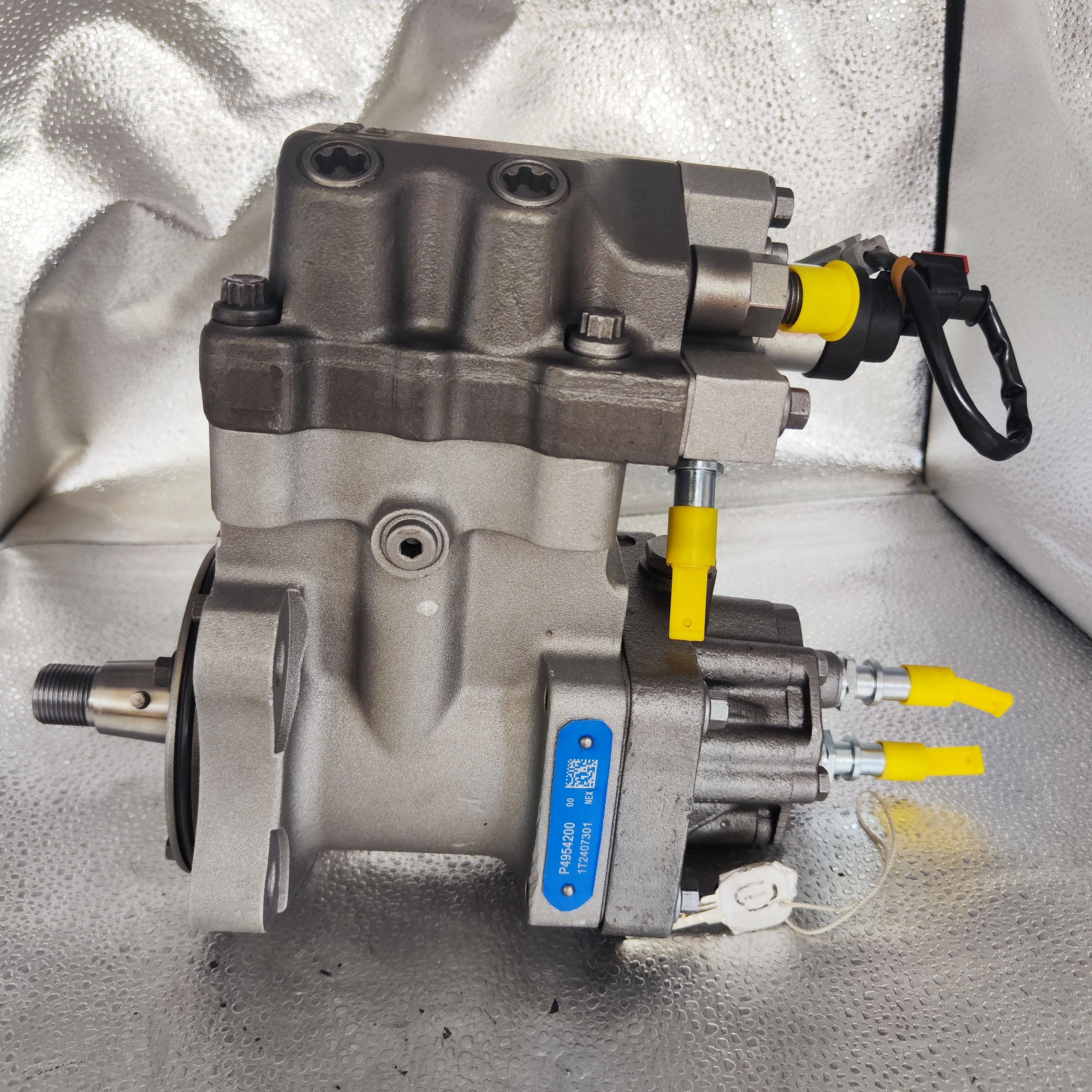 Топливный насос 4954200 используется в движении топливных систем CCR на 3-х