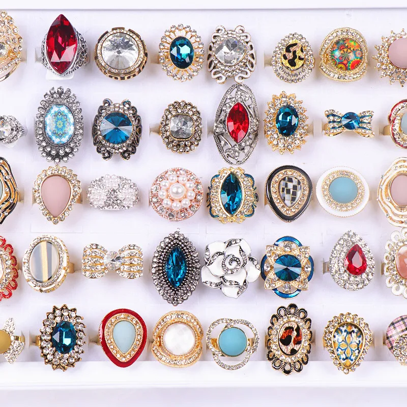 Venta al por mayor de 20 piezas / lote de anillo de joyería ajustable de metal de cristal retro femenino para regalo de fiesta