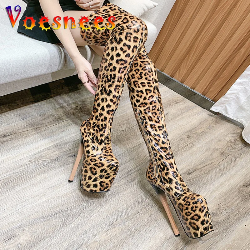 Женские леопардовые сапоги выше колена высокие на высоком каблуке с круглым