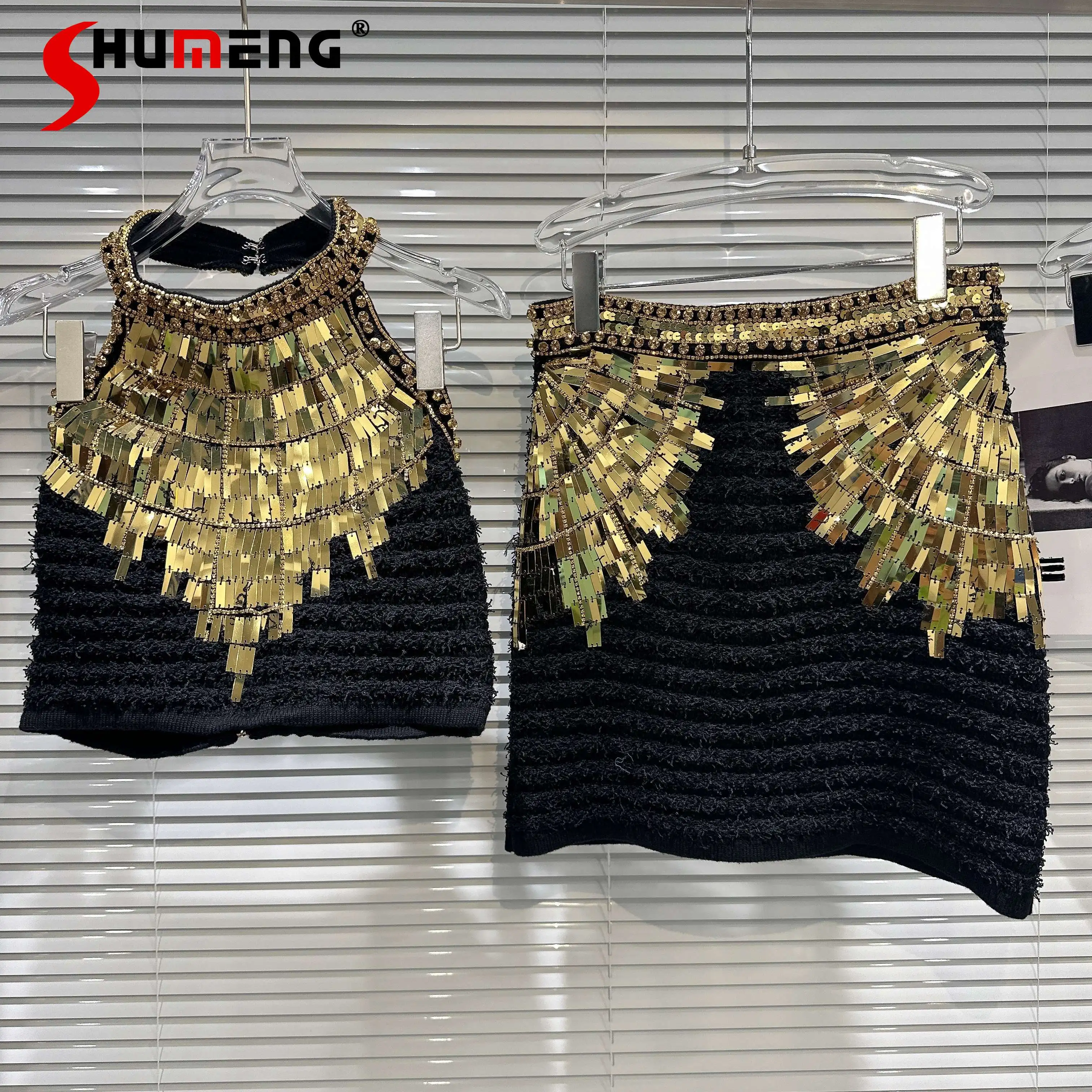 

New 2023 Autumn Skirts Sets Socialite Style Wings Gold Solid Color Sleeveless Embroidered Tweed Sequined Vest Tops Skirts 2pcs