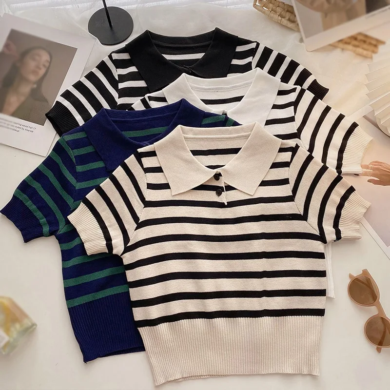 Женский винтажный кроп-топ в полоску с воротником отворотом облегающий