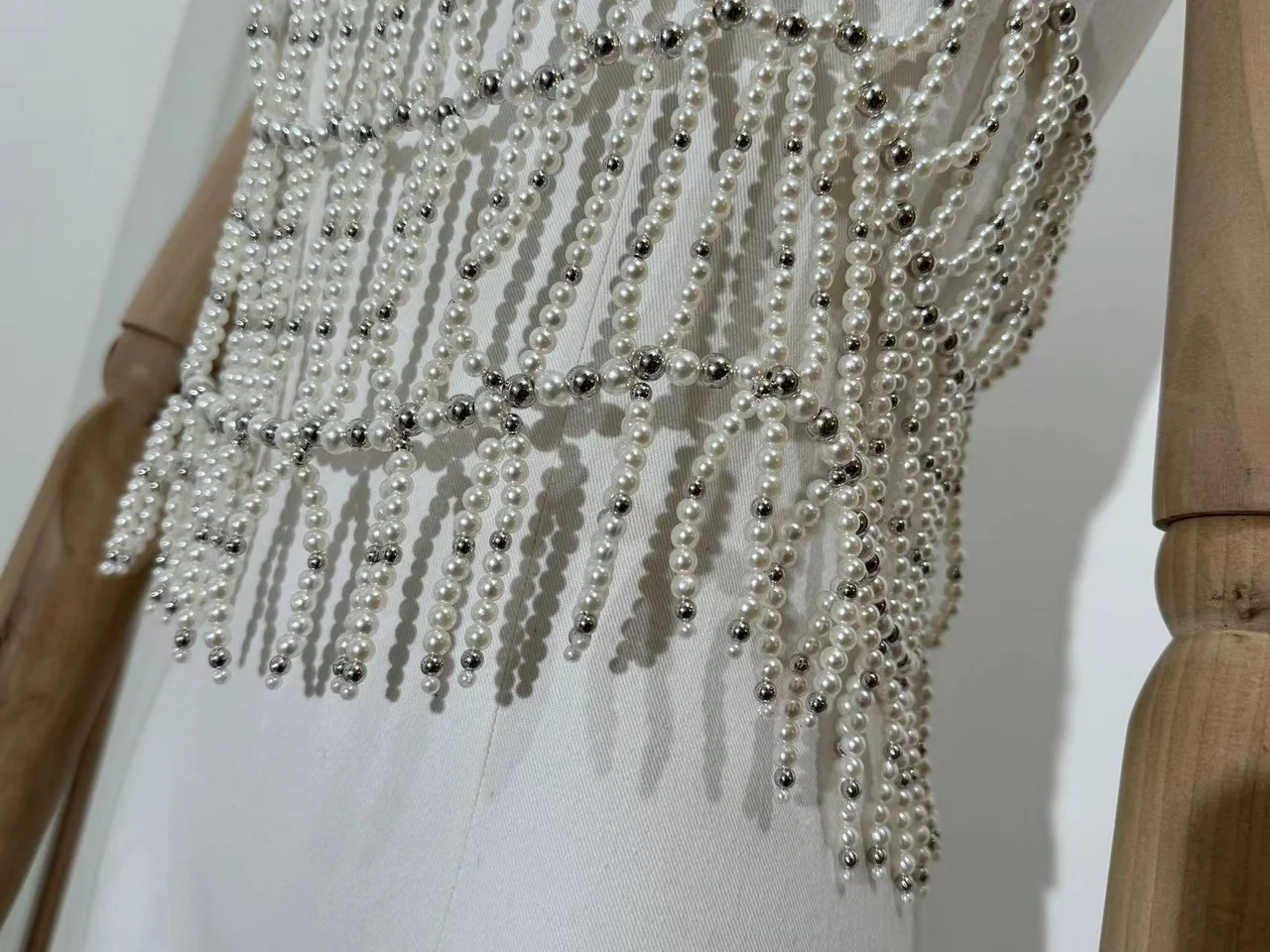 H80 &amp S90 новинка Женский чокер с бисером и кулоном бретельки-фрингеры топ вырезами