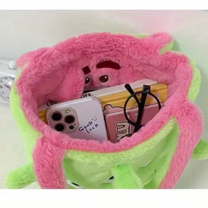 Сумка-тоут плюшевая на плечо с рисунком Винни-Пуха