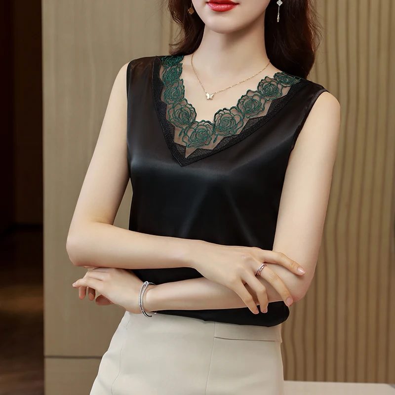 

2022 Summer V-Neck Vest New Design Acetate Black Tops Women With Lace White Satin Tank Tops Thin Casual Summer Crop Top