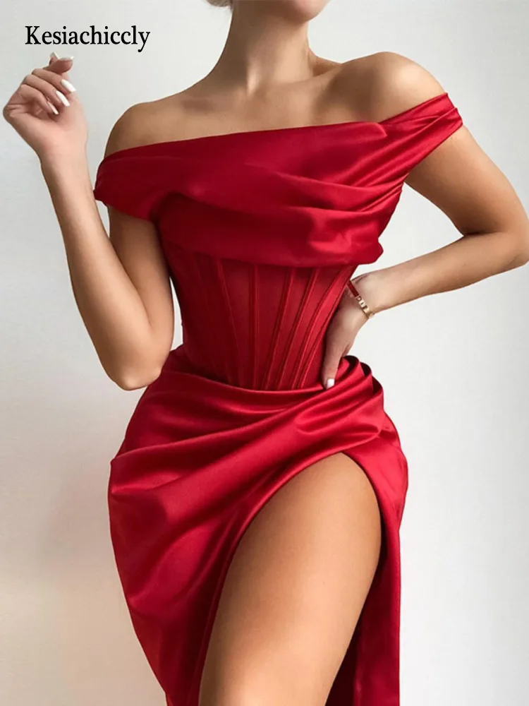 Мини-платье Kesiachiccly с открытыми плечами