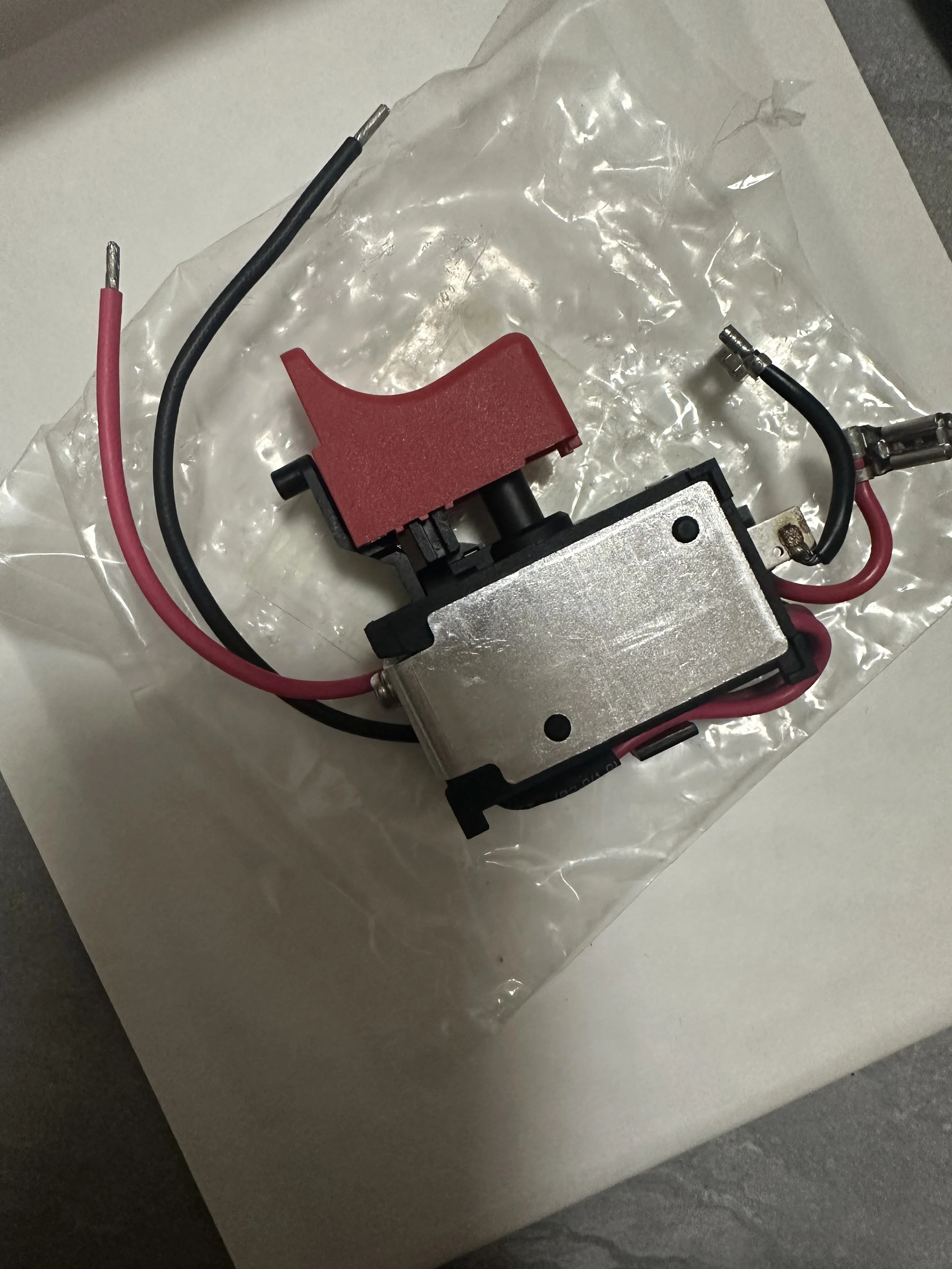 

Переключатель скорости для дрели Bosch