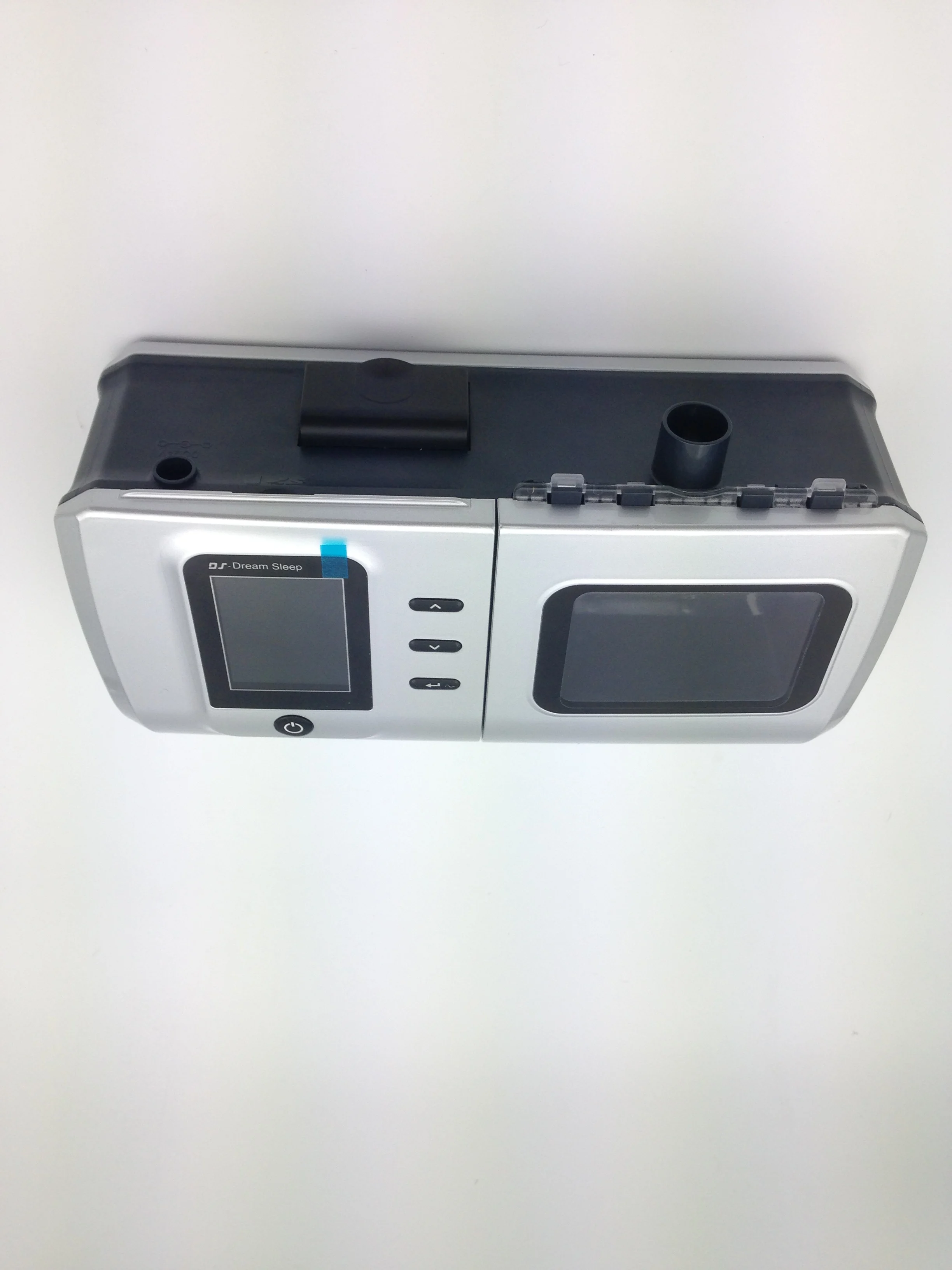 Фото Портативный CPAP-аппарат Rainbow DS-6 с автоматическим электрическим подключением, класс II, с подогревом и увлажнителем, металлический/стальной/акриловый корпус, сертифицирован CCC №3
