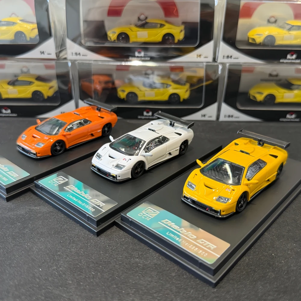 Фото Модель автомобиля DCM 1:64 Diablo GTR из литого металла №2