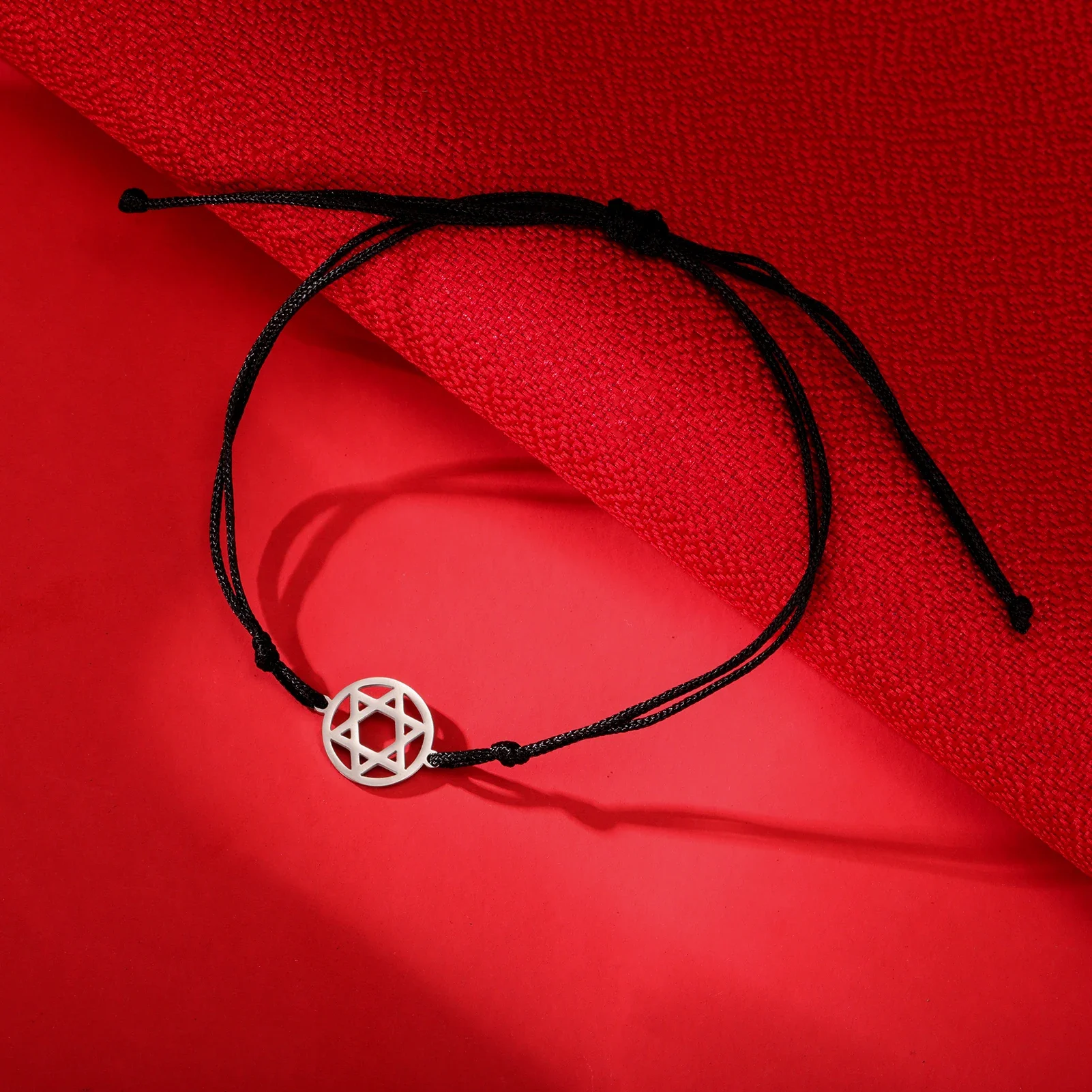 Браслет-подвеска с геометрическим дизайном из нержавеющей стали