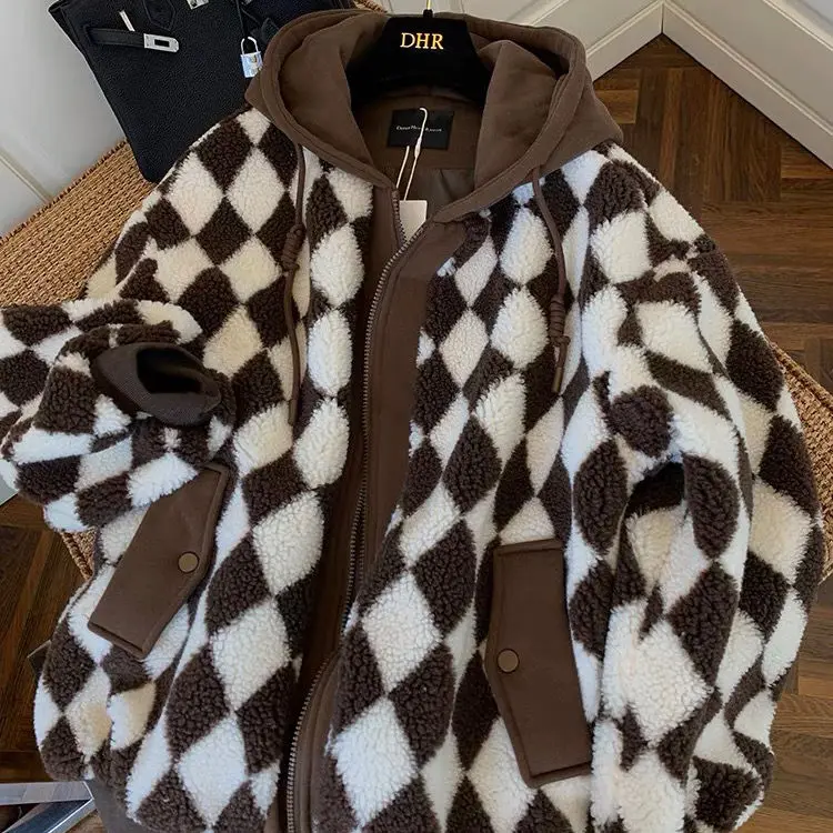 2022 Winter New Warm Retro Checkerboard Lamb Wool Coat Female Personality Street Casual Hooded Loose Fake Two-piece Coat