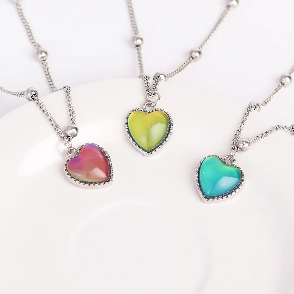 

Thermochromic Love Necklace Niche Personality Design Fashion All-match Temperament Necklace Titanium Steel Ball Chain Jewelry