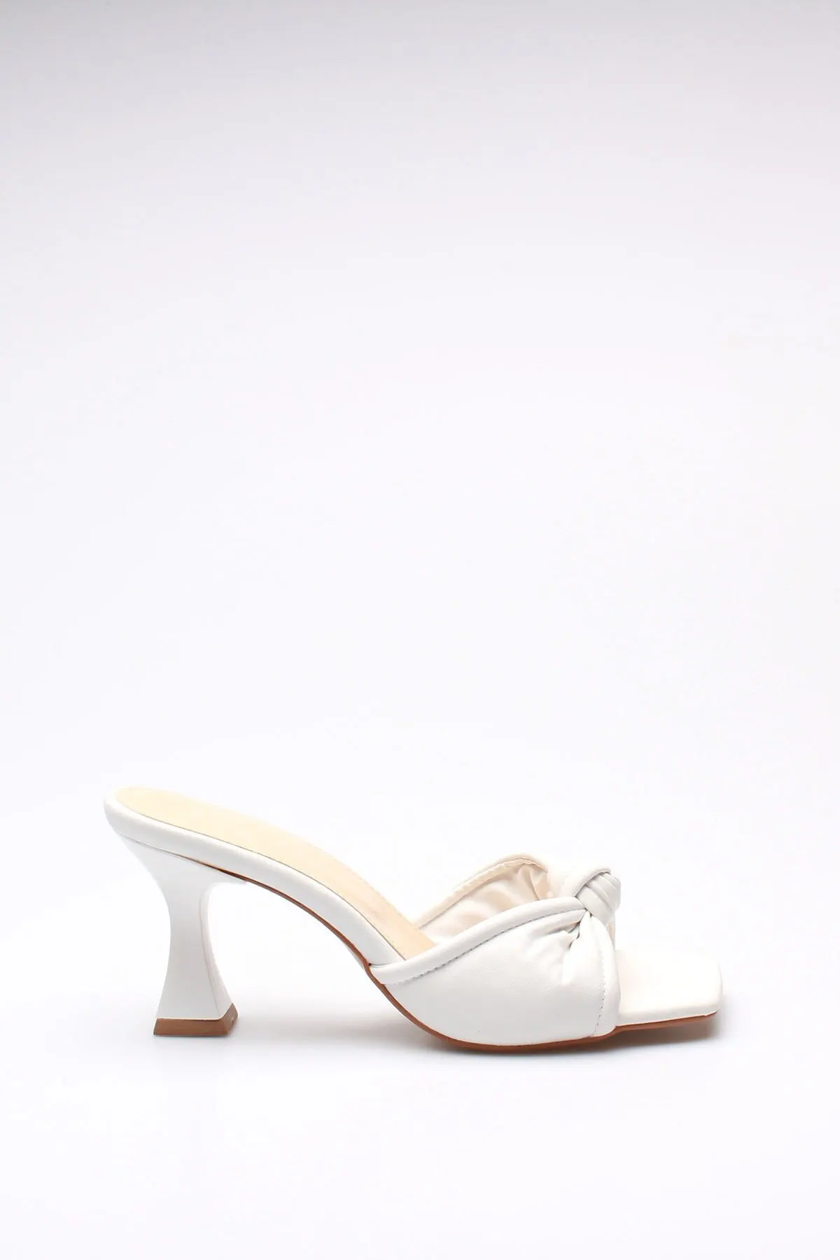 

Fashion Style women's Slippers White Sandals And Slippers