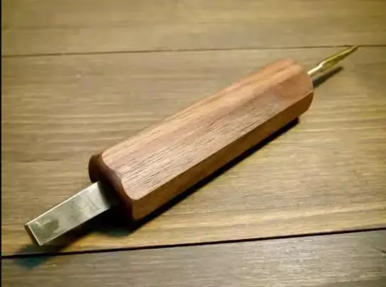 

Piano keyboard adjustment tool Key hole adjustment tool