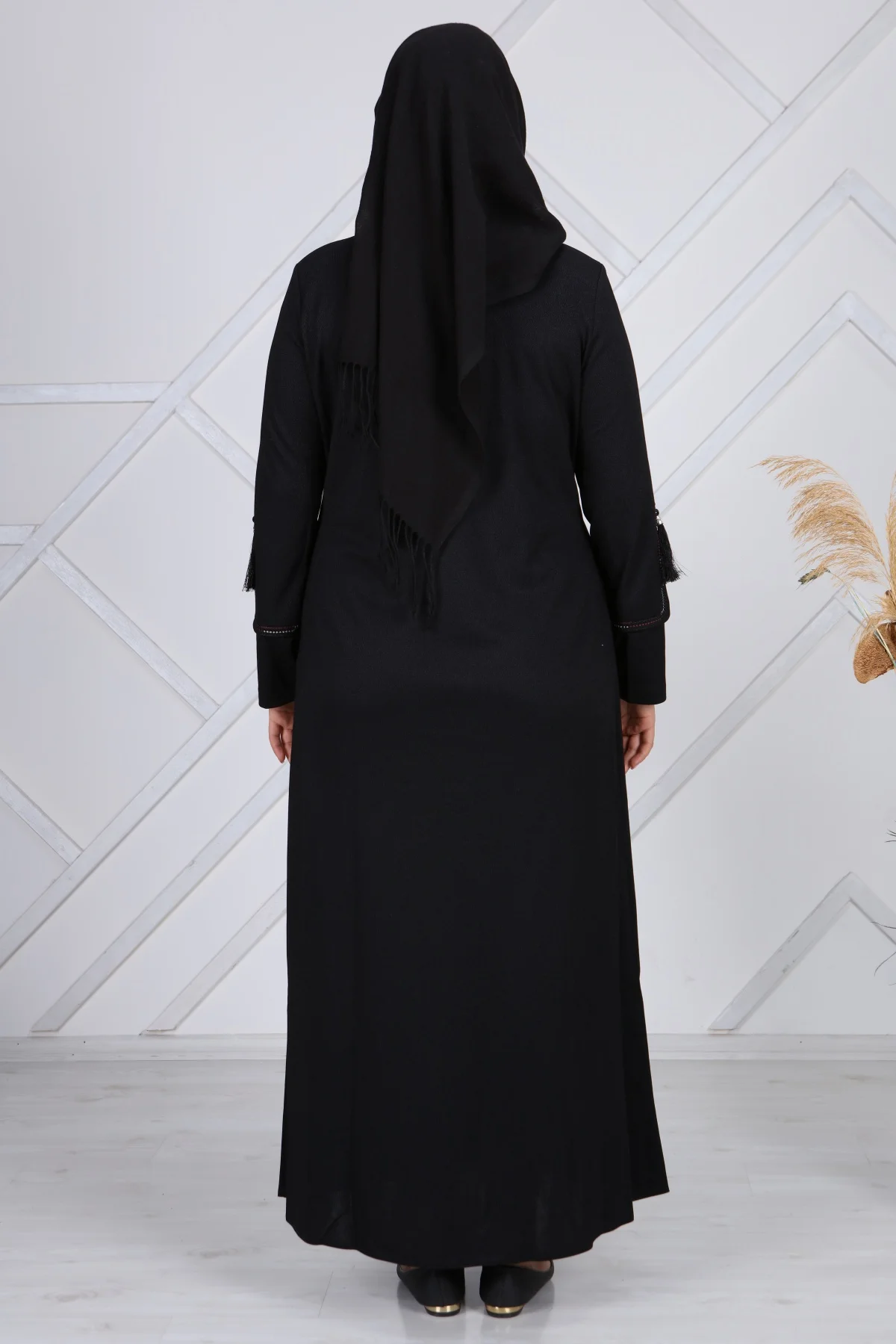 

Sleeve Tassel Detail Ferace mdc2022 Black