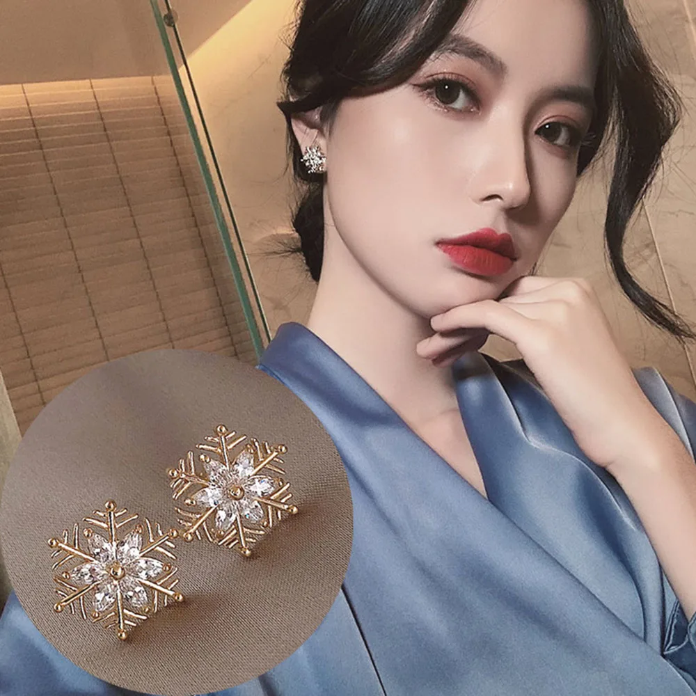 

Fashion Snow Zircon Earrings Temperament Earrings Personality 2023 New Fashionable Earrings for Women Creative Jewelry Wholesale