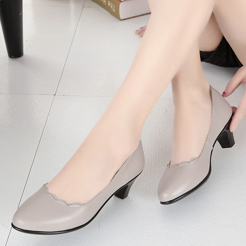 AIYUQI Women's Dress Shoes Genuine Leather 2023 New Large Size Women's Spring Shoes One Foot Slip-on Women's Shoes
