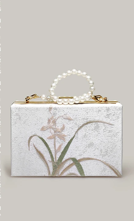 

Antique Style Embroidered Small Square Bag High-Grade Evening Dress Bag Niche Clutch Bag Women's Hand-Held Crossbody Box