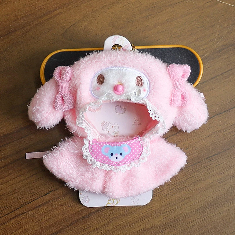 Фото Sanrios Kuromi Cinnamoroll, одежда для кукол, брелок, милая мелодия, съемная накидка, плюшевый наряд, сменный костюм для коллекционеров, подарки №4