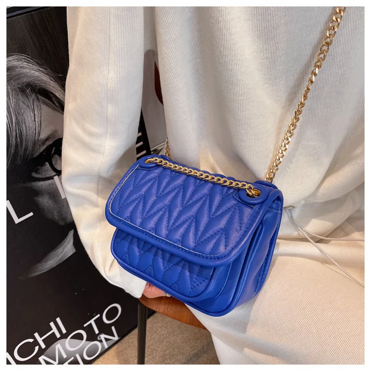 

Весенние новые винтажные маленькие квадратные сумки через плечо с заклепками, Женская мини-сумка с замком, сумка на плечо из искусственной ...