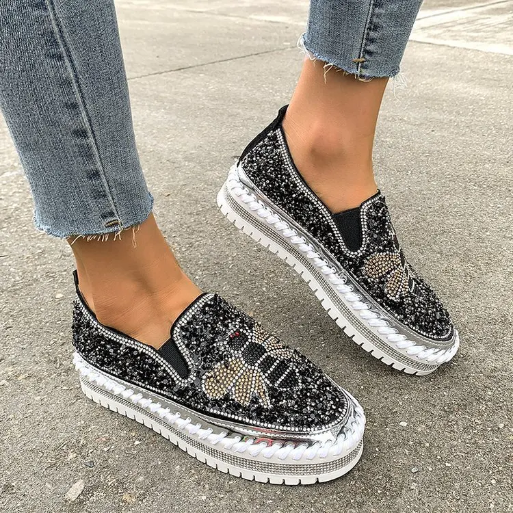 

House Slippers Platform Shoes Slipers Women Lady Luxury Slides Jelly Flip Flops Loafers Soft Flat 2022 Girl Designer Glitter Bas