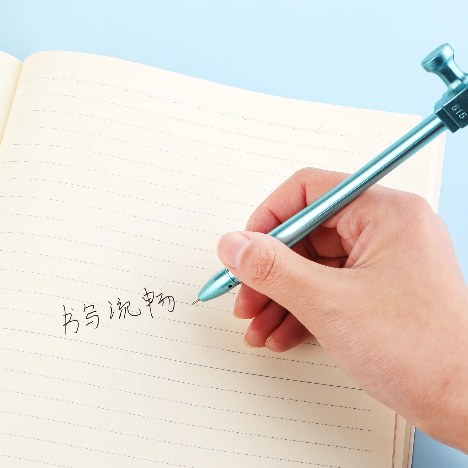 Рисунок 2 - Мультяшные креативные канцелярские принадлежности