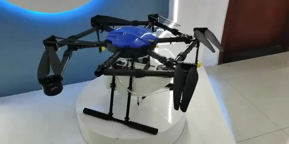 

2021 New EFT E610S E610P 10L 10KG Agricultural uav Drone Gardening Sprinkler Drone Frame Kit Spray System