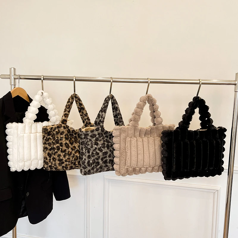 2024 Зимняя сумка Большая плюшевая сумка-тоут для женщин Модная пушистая ручная