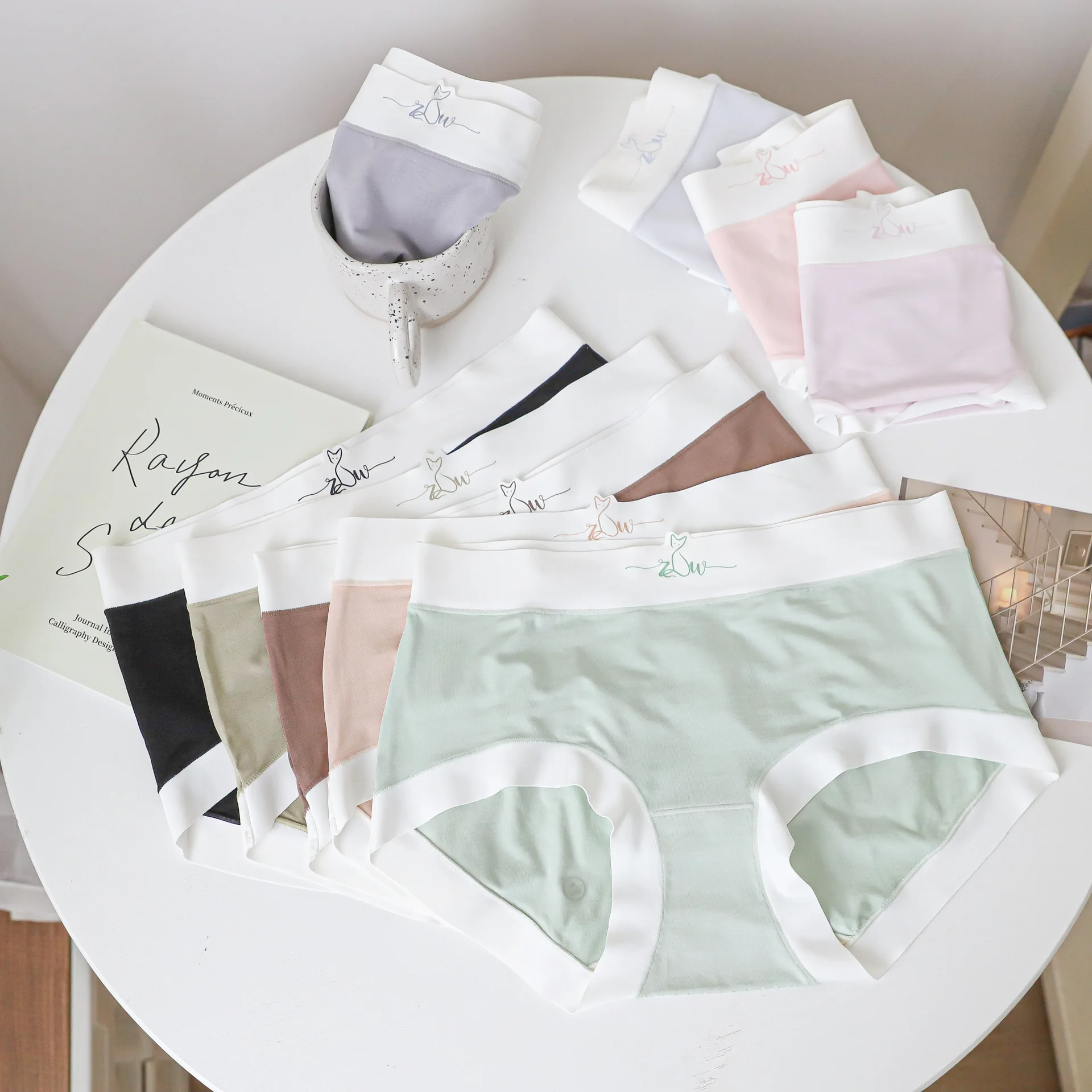 

Sweet cats viscose soft Seamless Panties women fresh Elegant lingerie Mid-rise briefs N8201