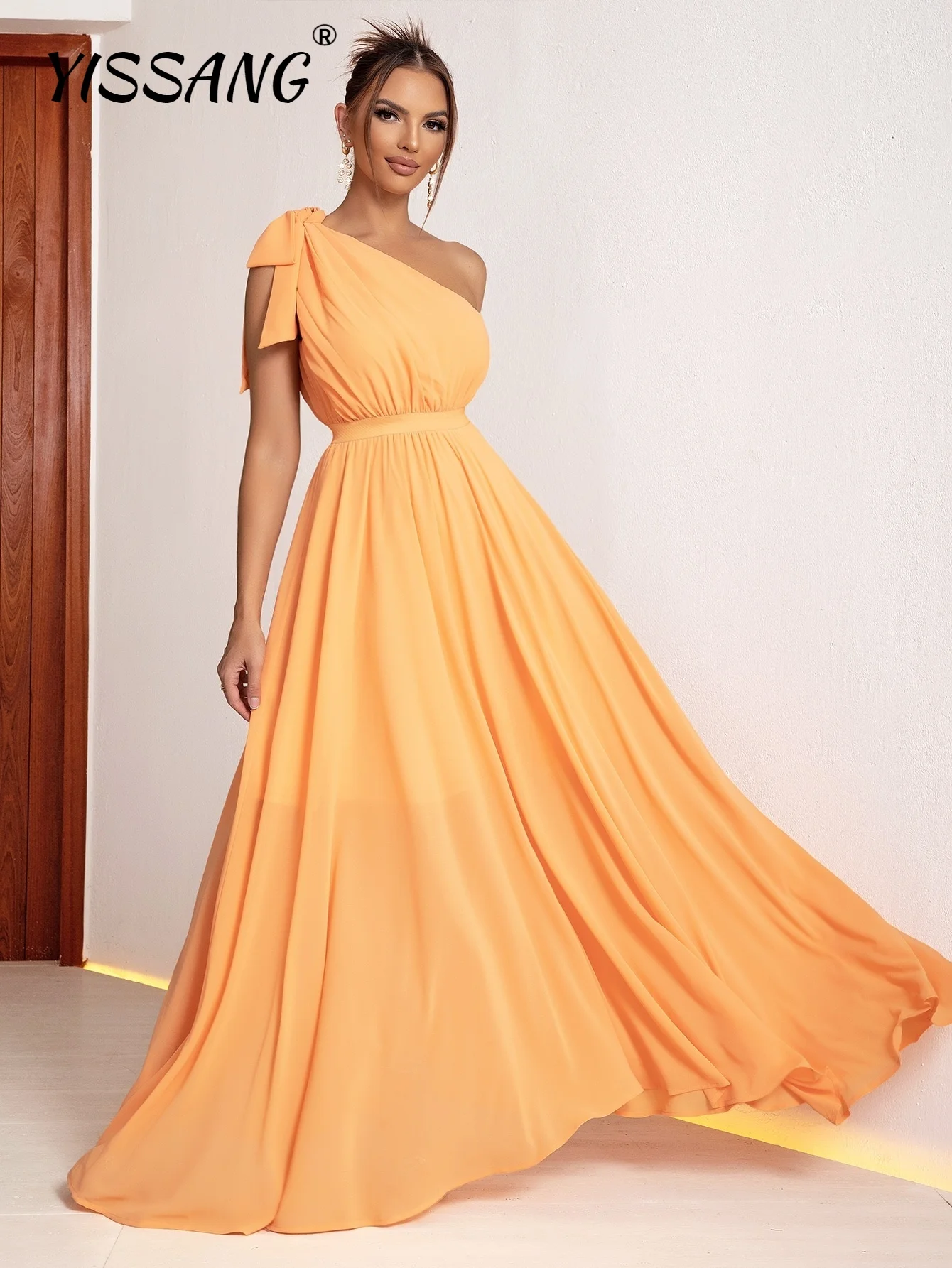 

Yissang Tie One Shoulder Maxi Dress