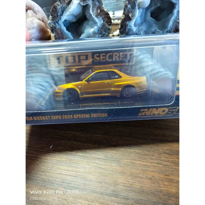 Фото INNO 1:64 Эксклюзивная модель с выставки в Малайзии, GTR-34, литая модель из сплава, подарок для мальчиков, коллекционный предмет для взрослых, декоративный элемент. №5