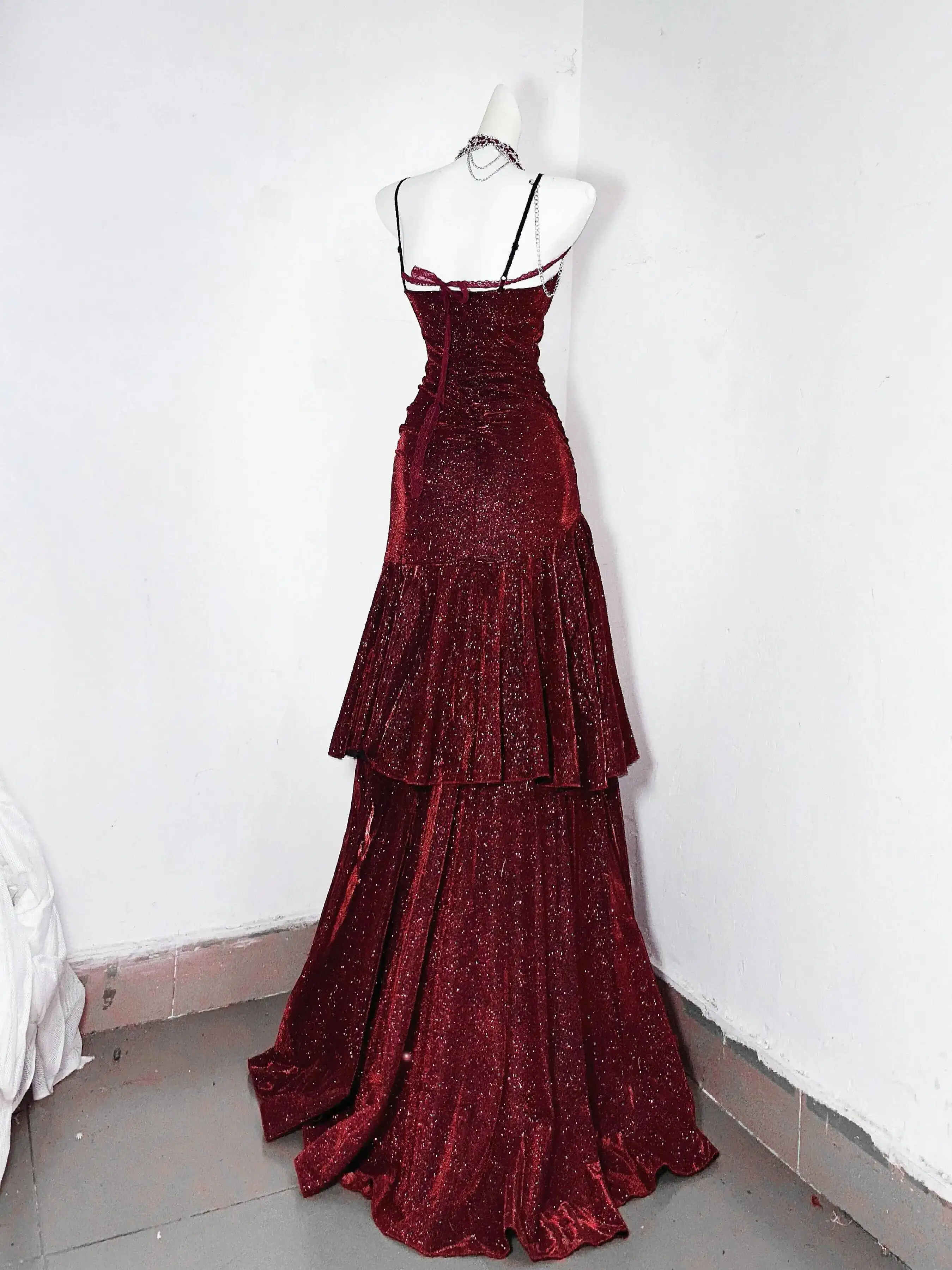 Фото Сексуальное облегающее платье-русалка Brave Legend Authentic Dark Sparkling Red Showa Princess №3
