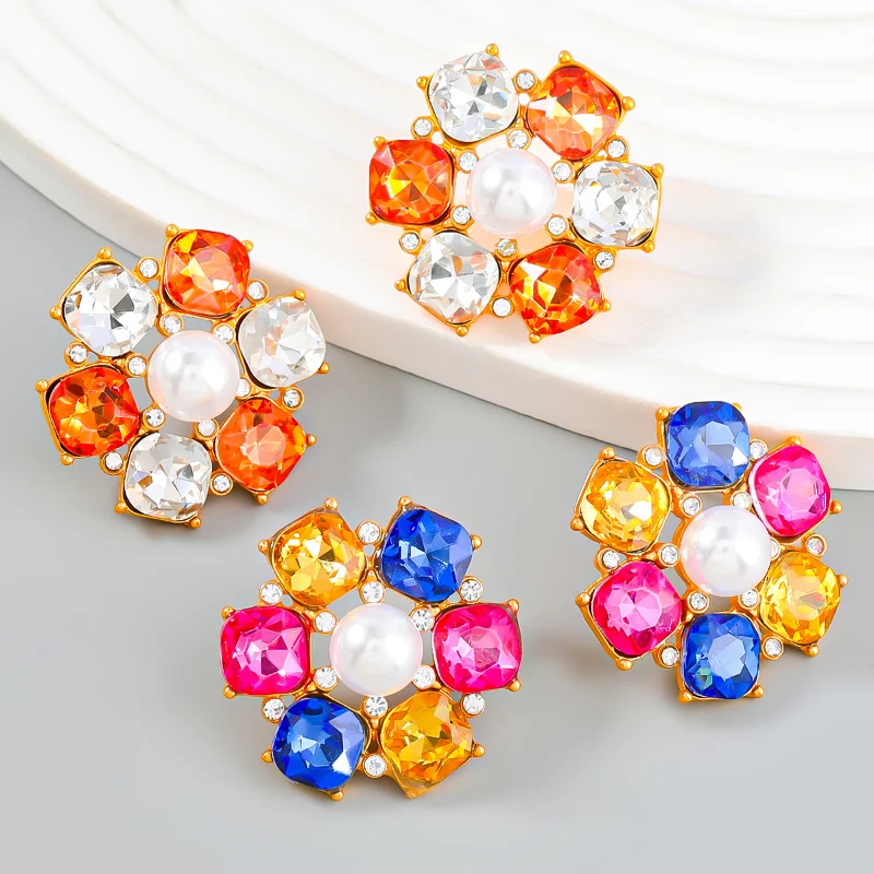 

European and American Round Alloy Diamond Inlaid Pearl Flower Ins Style Earrings Girls Cute Super Flash Jewelry Wholesale