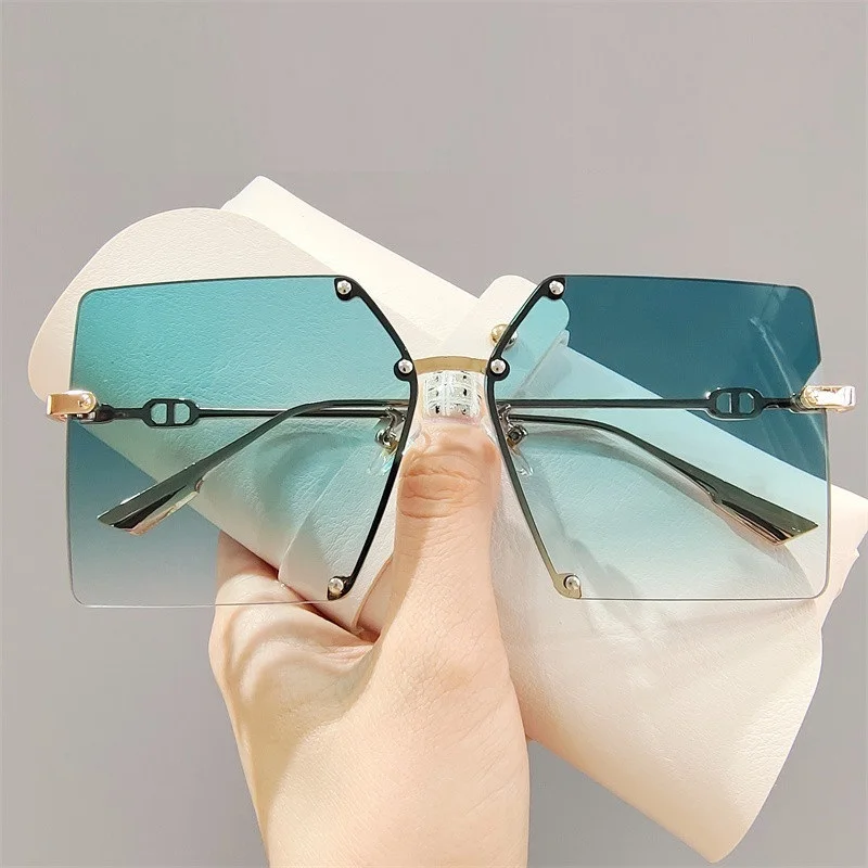 

Солнцезащитные очки без оправы для мужчин и женщин, роскошные брендовые дизайнерские квадратные очки с градиентными линзами, оверсайз, с за...