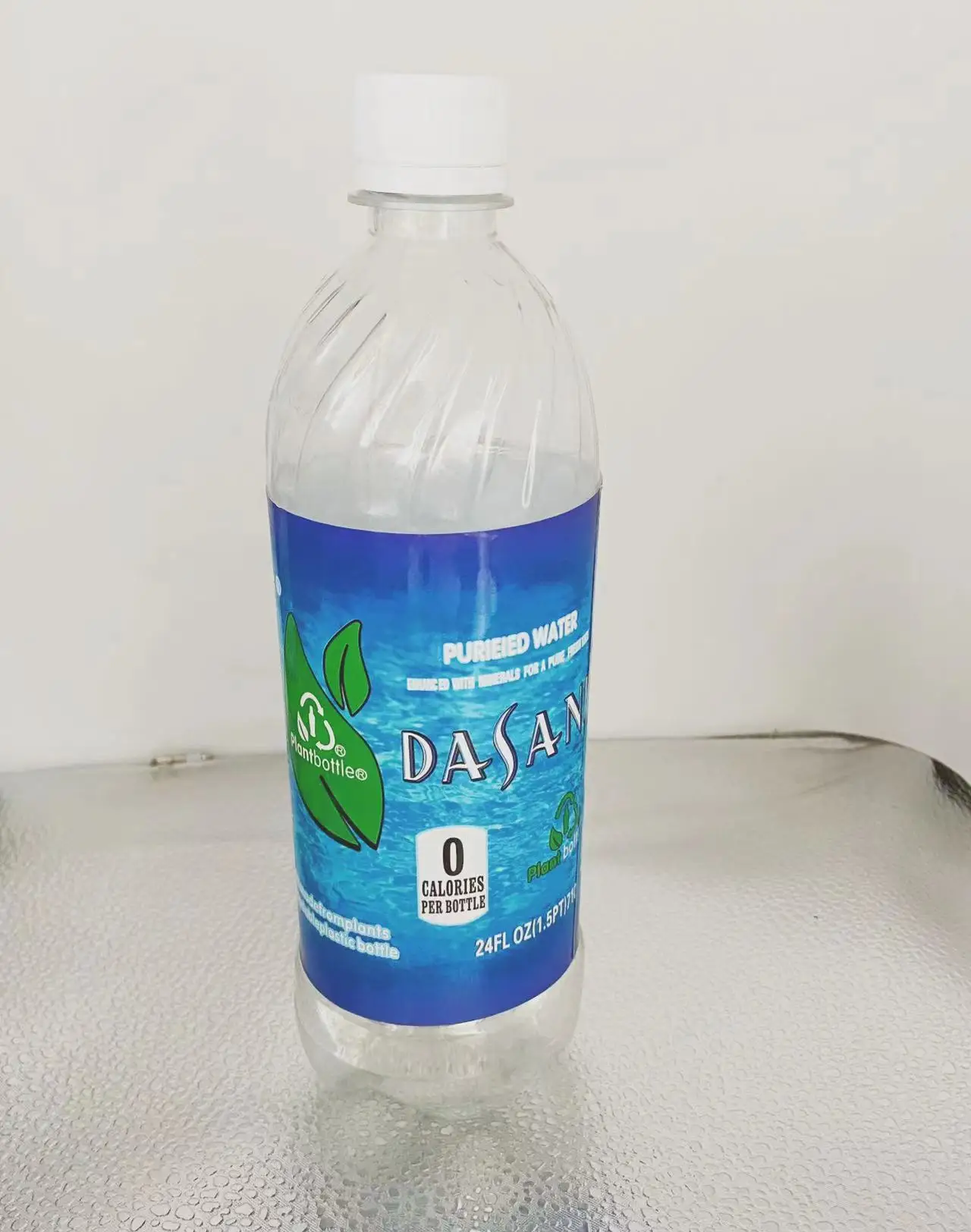 

DASANI WATER BOTTLE