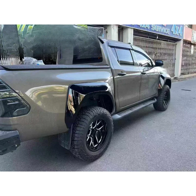Фото Высококачественный комплект для внешнего тюнинга GR Sport Facelift, подходит для Hilux Revo Rocco MK8 2021 года и новее. №4