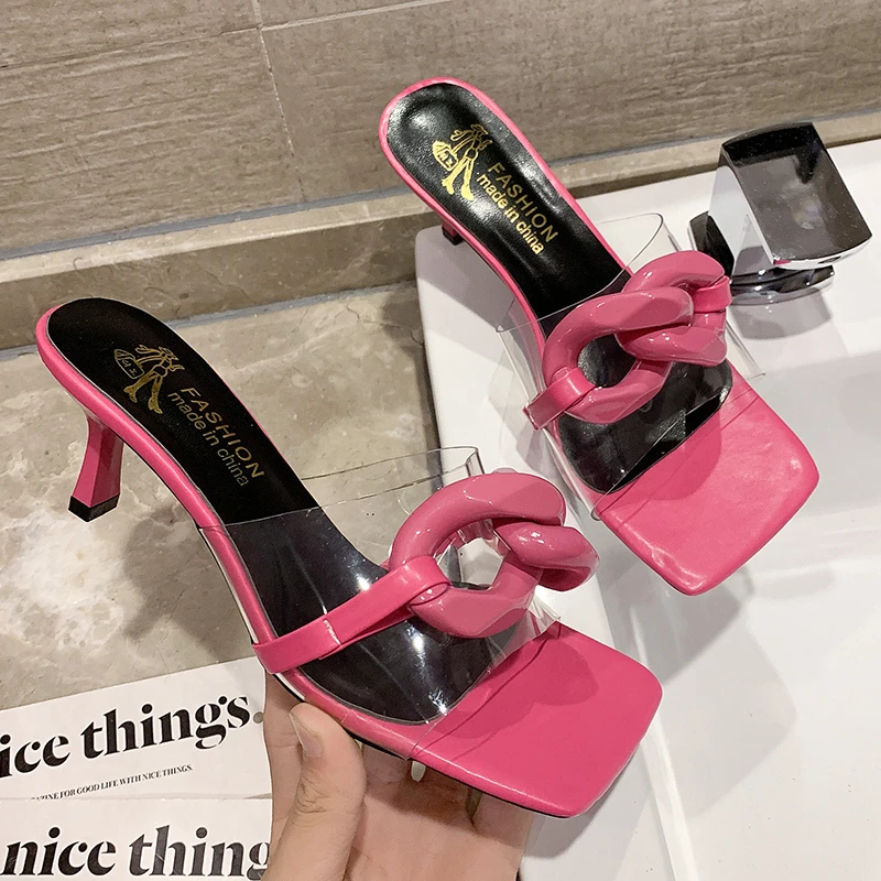 

Женские тапочки на шпильках с большой цепочкой; Коллекция 2022 года; Сезон лето; Новинка; Модные красные пикантные прозрачные домашние тапочк...