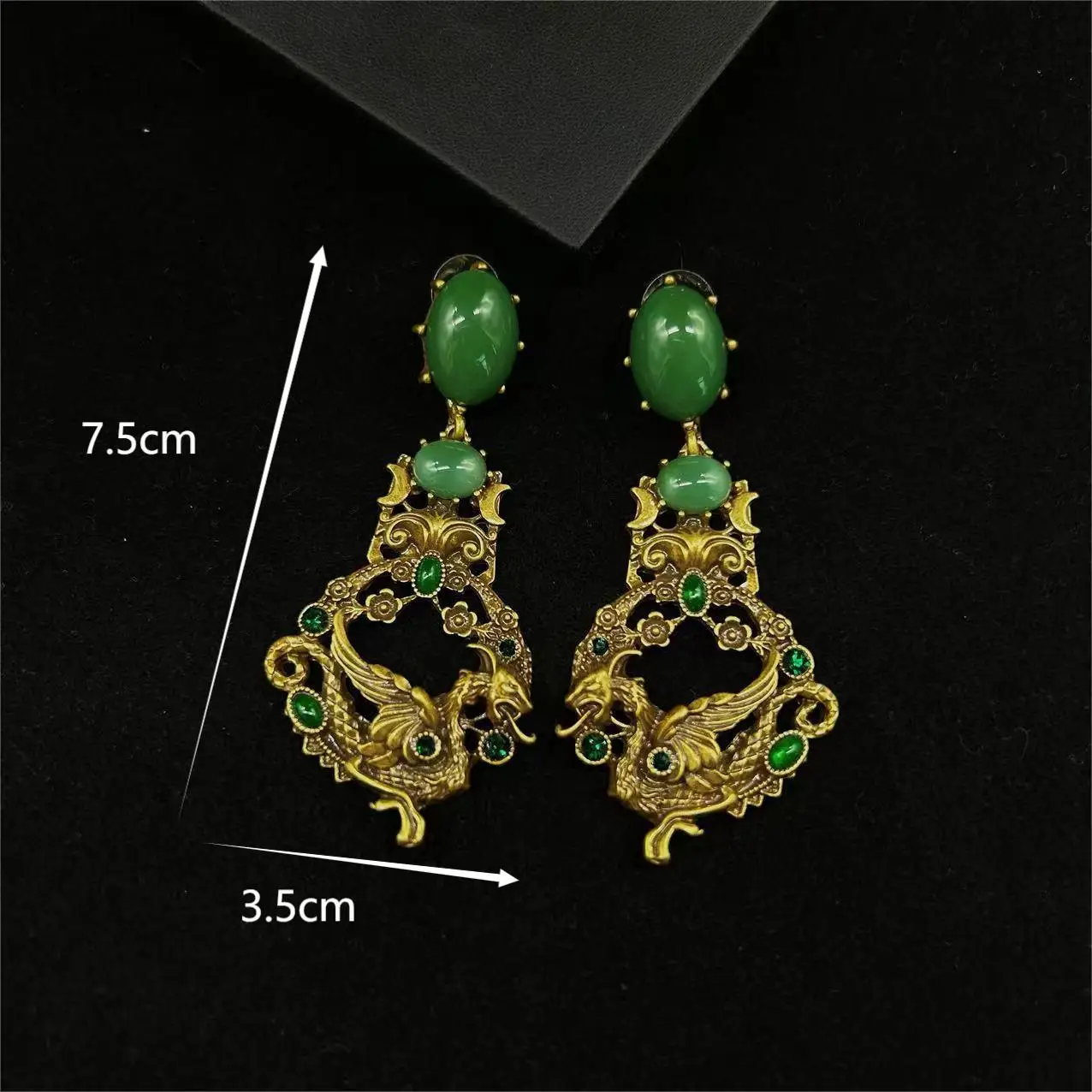 Европейские и американские преувеличенные трехмерные резные серьги