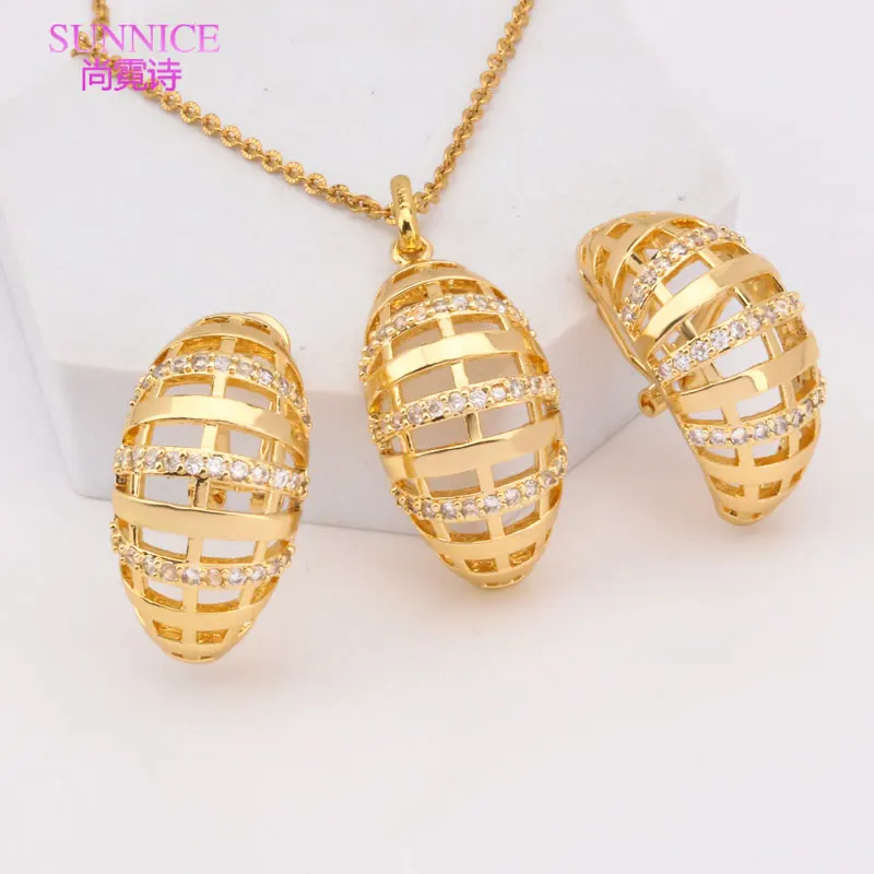 

Zirconia Clip Earrings Hollow Gold Jewelry Sets For Women 18K Bride Necklace Set Trend Fashion Female Wedding Jewellery