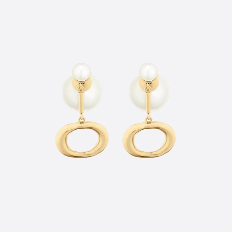 

NIGO Free Shipping Fashion Ladies Pearl with Brass Stud Earrings Accessories Jewelry #nigo89635