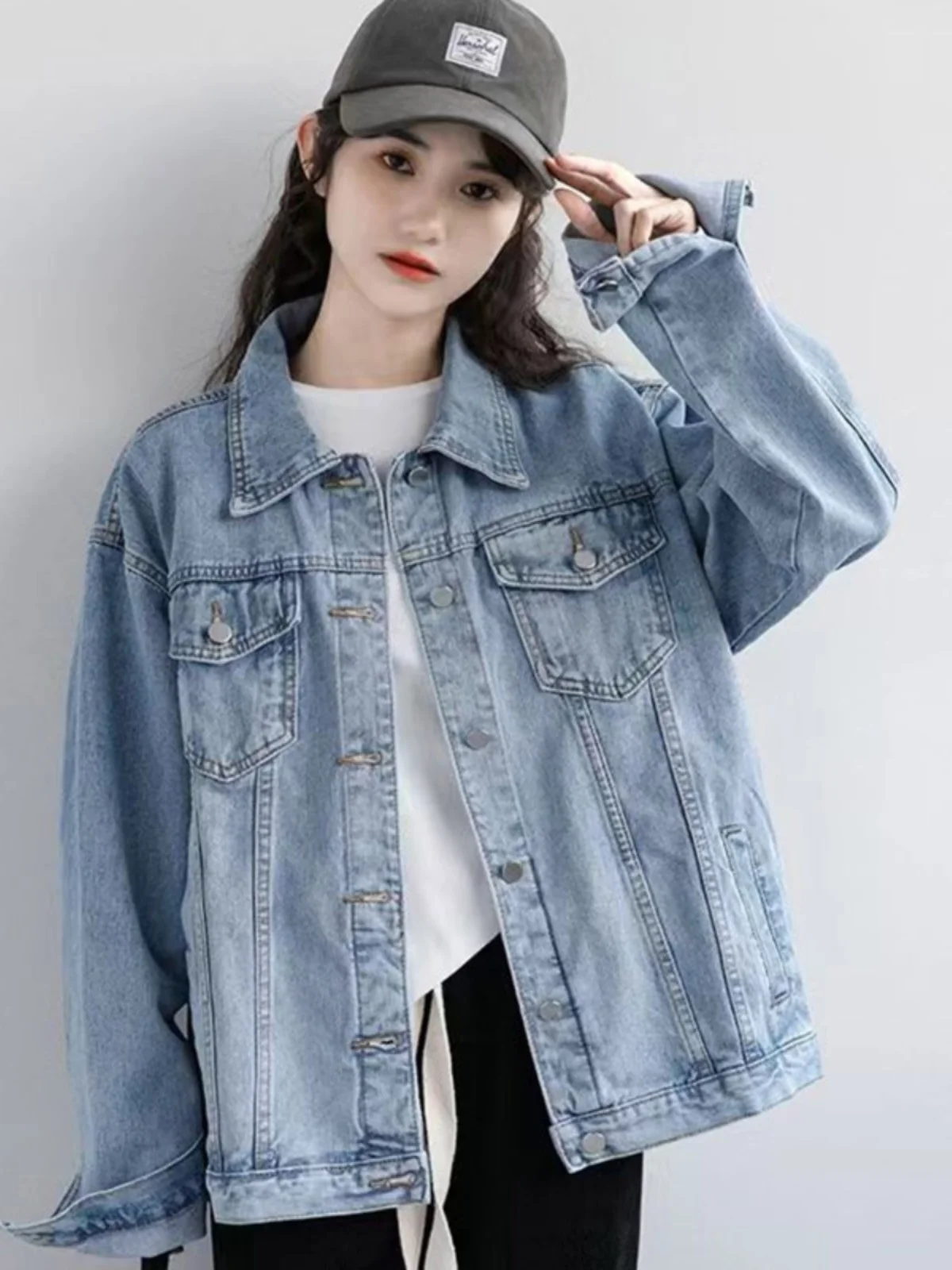 Высококачественное светло-голубое джинсовое пальто для женщин весна 2024 новая