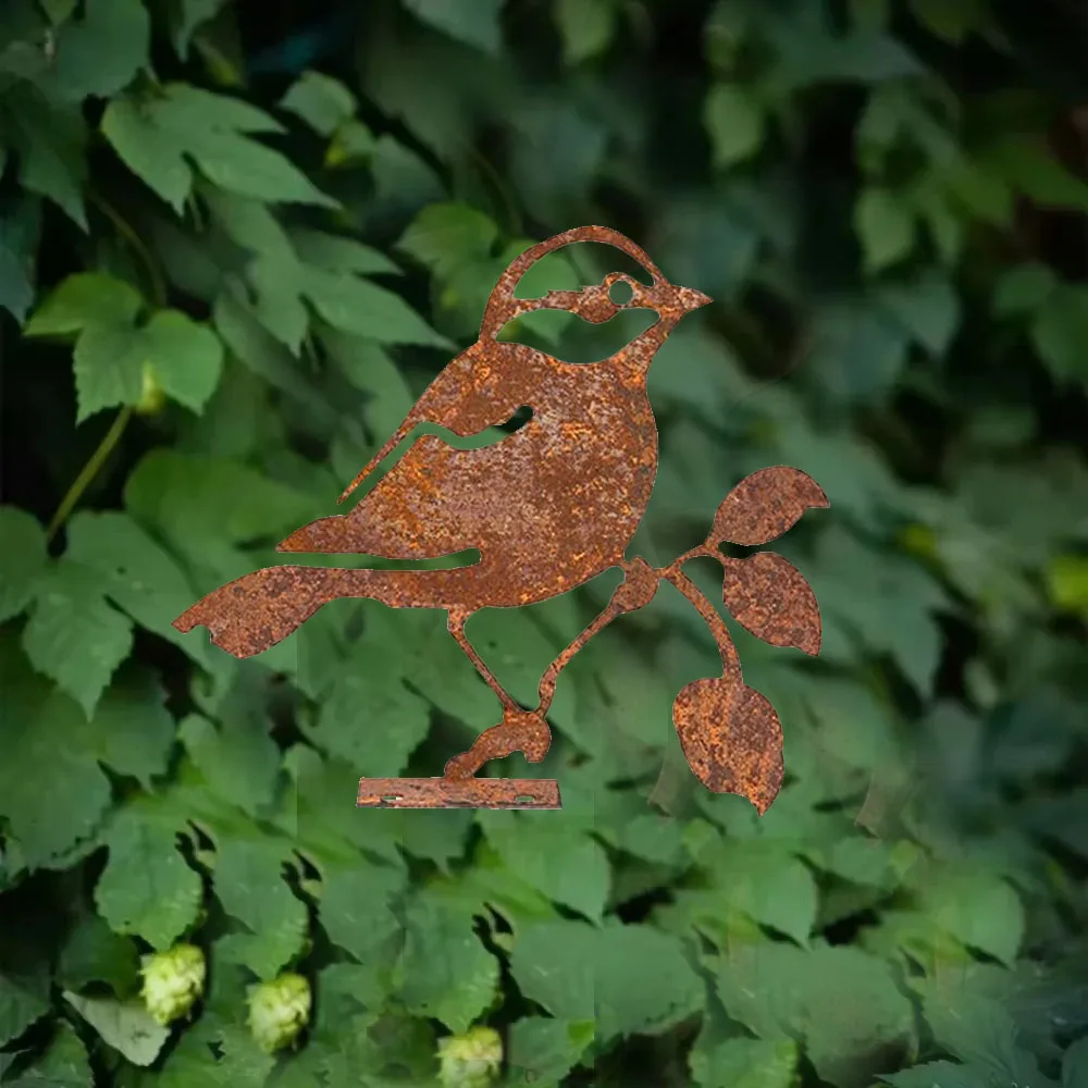 Стальной силуэт Rusty Patina с черной крышкой Chickadee — подарок природы для садового