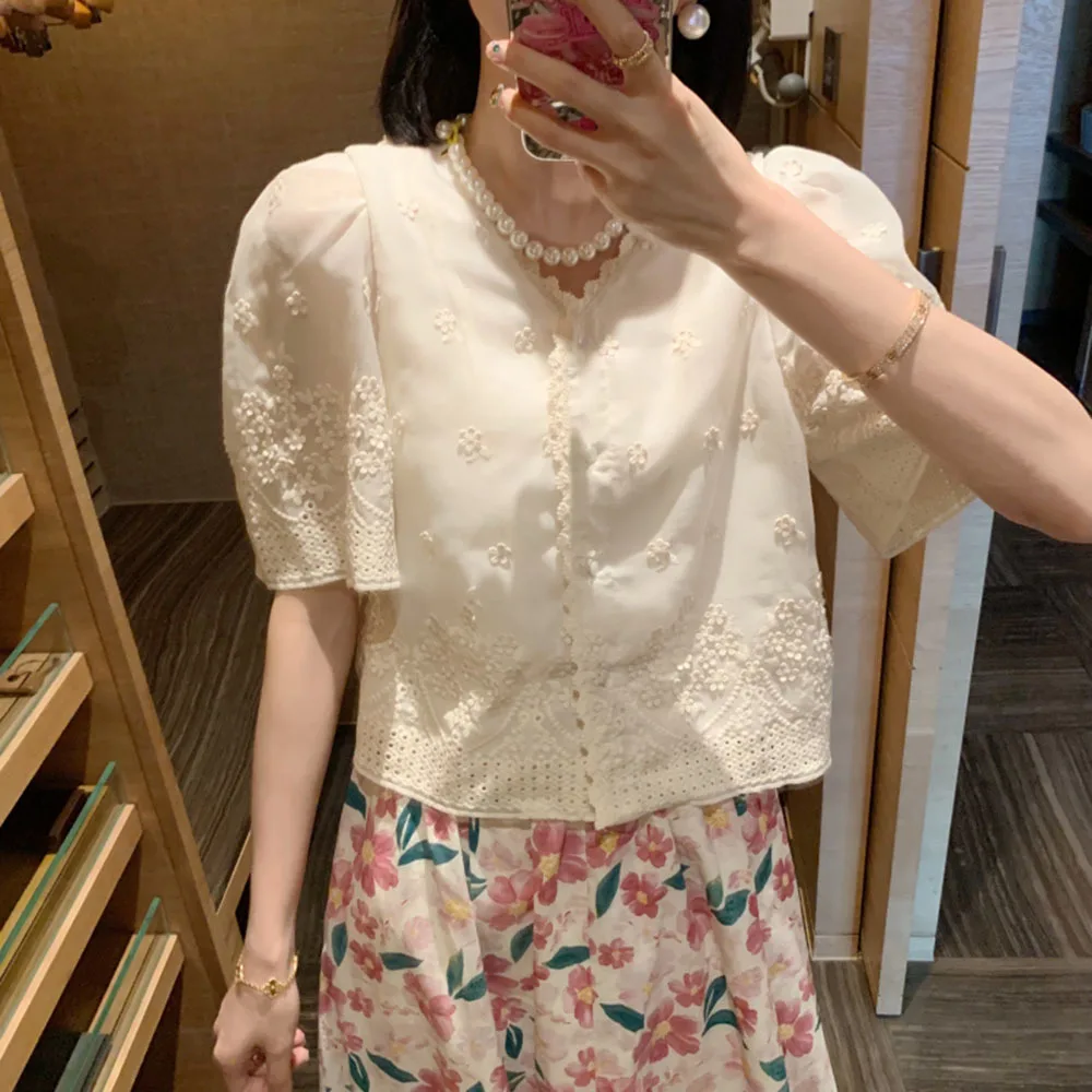 

Korean Lace Shirts Womens 2022 Summer Elegant Sweet V-Neck Chiffon Blouse Femme Short Sleeve Top Chic Loose Shirt Women Clothing